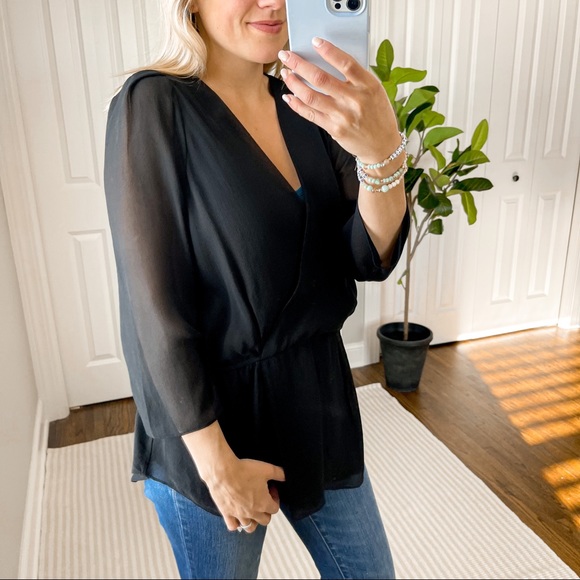 Aritzia Babaton 100% Silk Faux Wrap Long Sleeve Blouse Black L - Picture 4 of 6